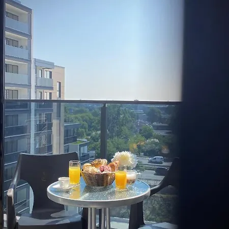 Private For 4 Guests And Parking شقة *