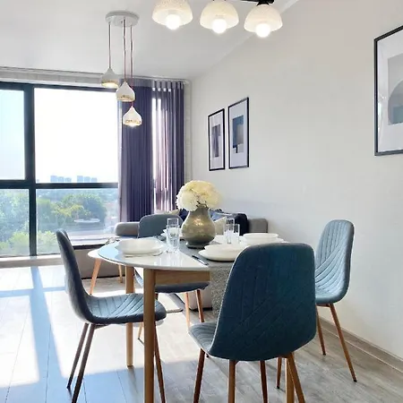 Private For 4 Guests And Parking شقة *