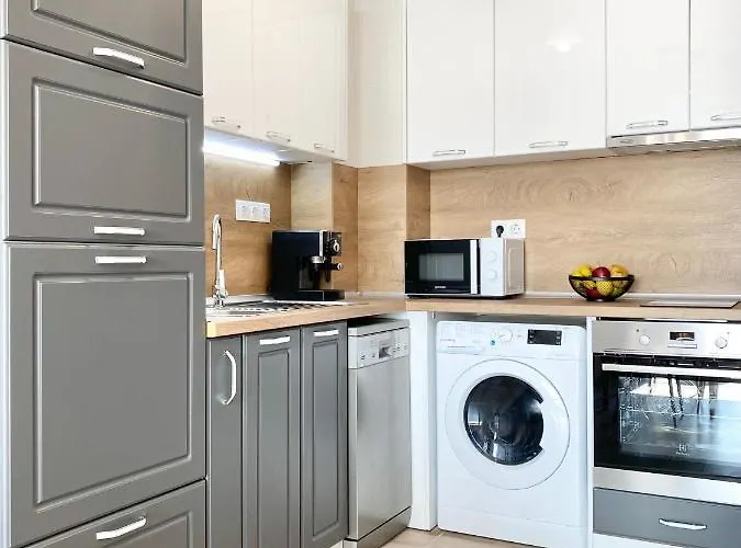 Private For 4 Guests And Parking * Φιλιππούπολη