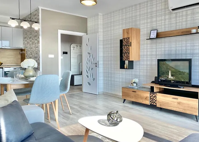 公寓 Private For 4 Guests And Parking