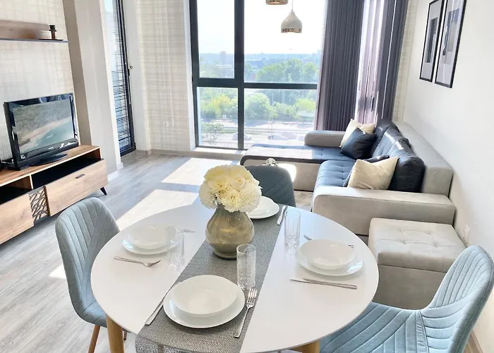 公寓 Private For 4 Guests And Parking *