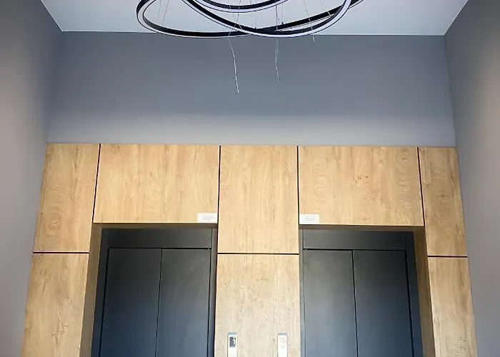 Private For 4 Guests And Parking